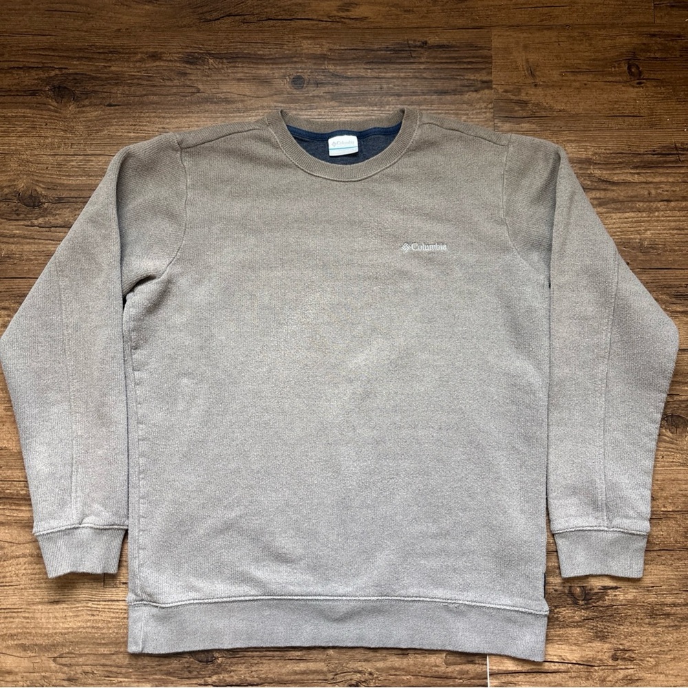 Columbia Men's Tan Crewneck Sweater